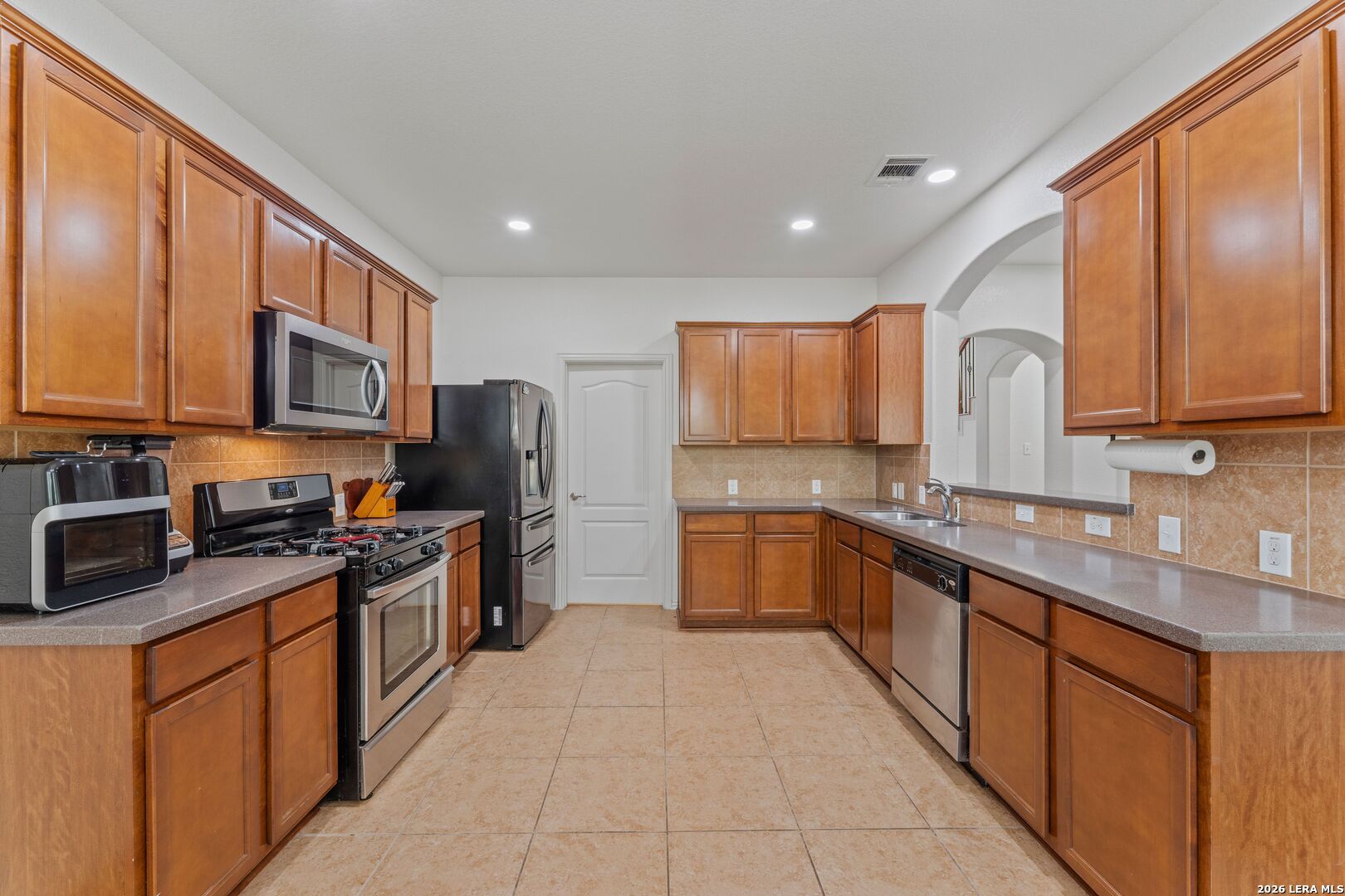 1446 Sparrow Song San Antonio TX 78260