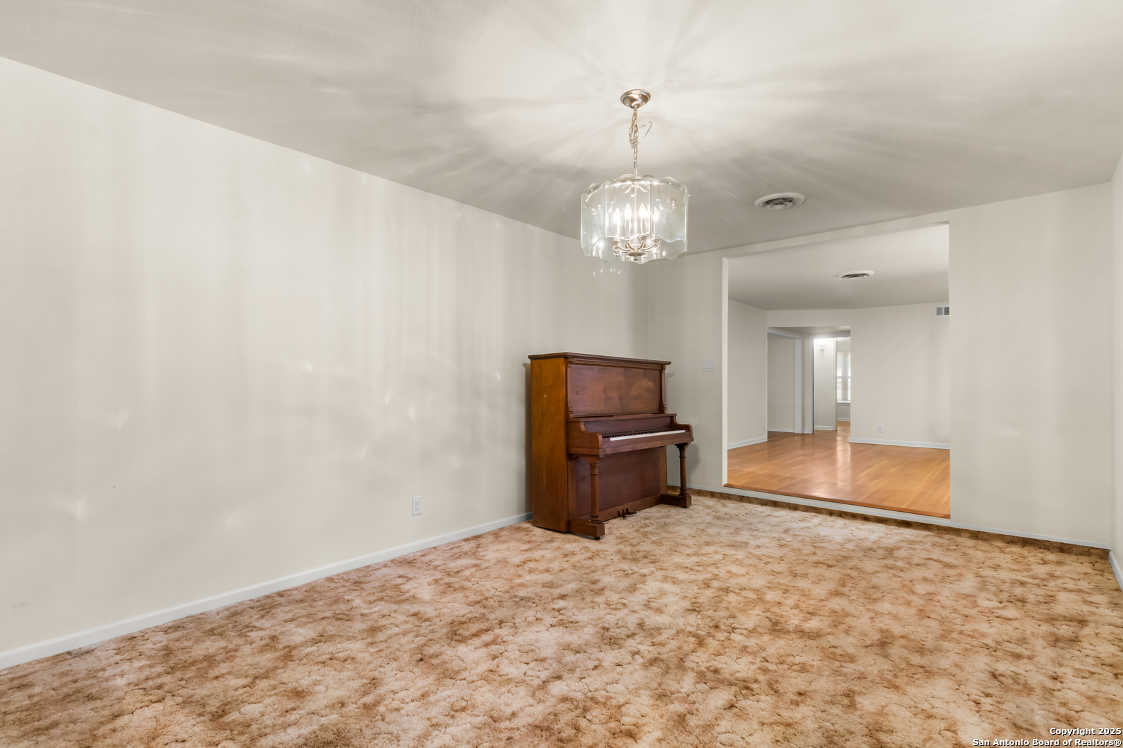 247 Montfort San Antonio TX 78216