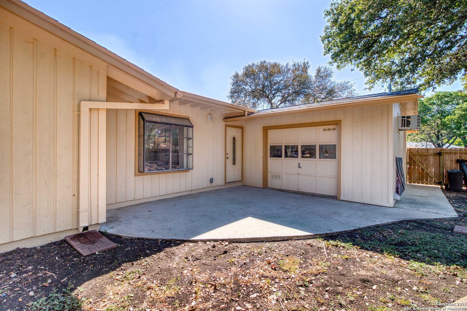 247 Montfort San Antonio TX 78216