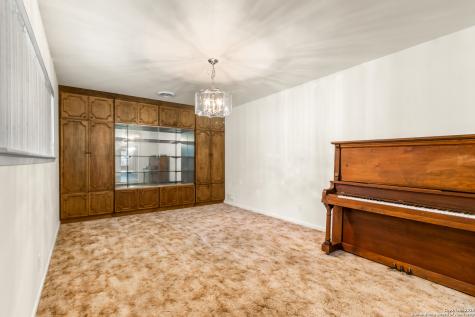 247 Montfort San Antonio TX 78216