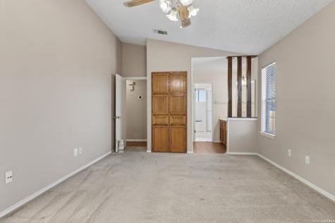 4963 Timber Trace Street San Antonio TX 78250