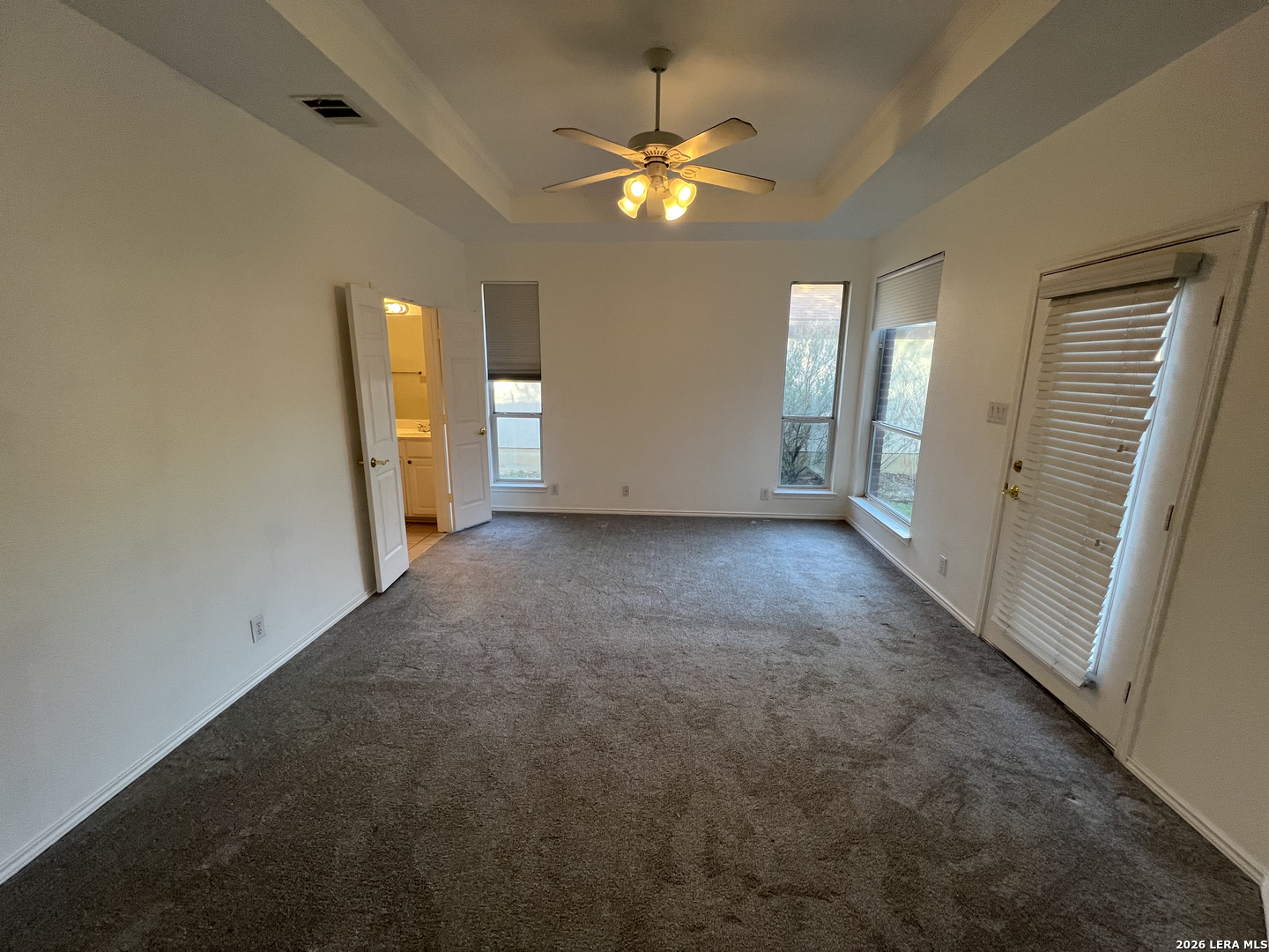 30 Amber Forest Hollywood Park TX 78232