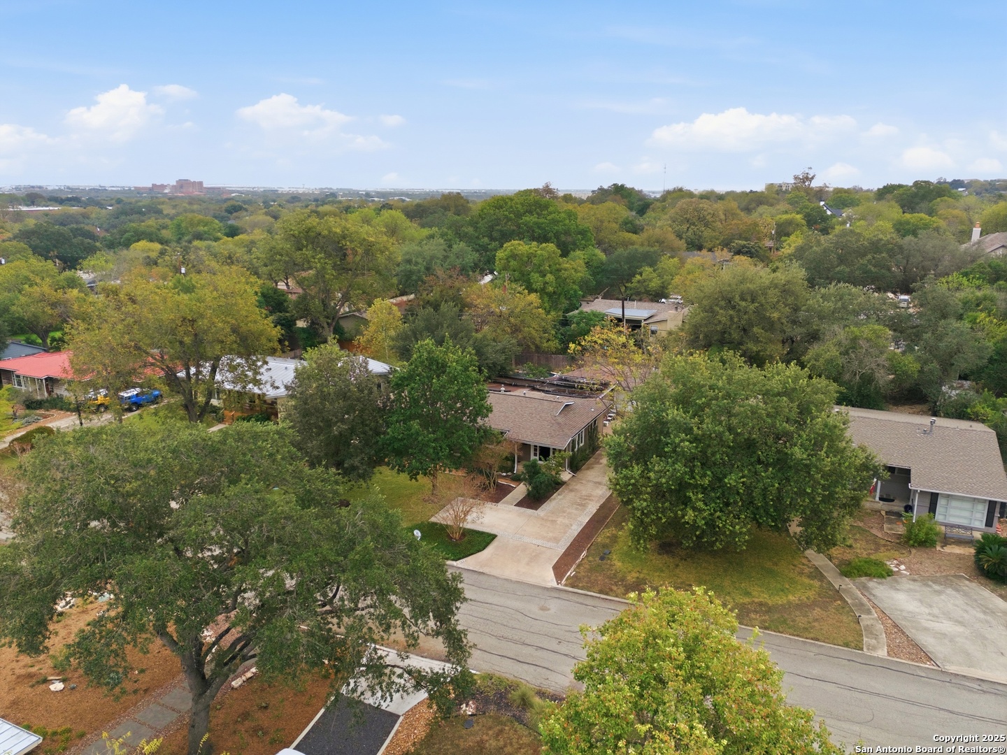 112 Lyman Terrell Hills TX 78209