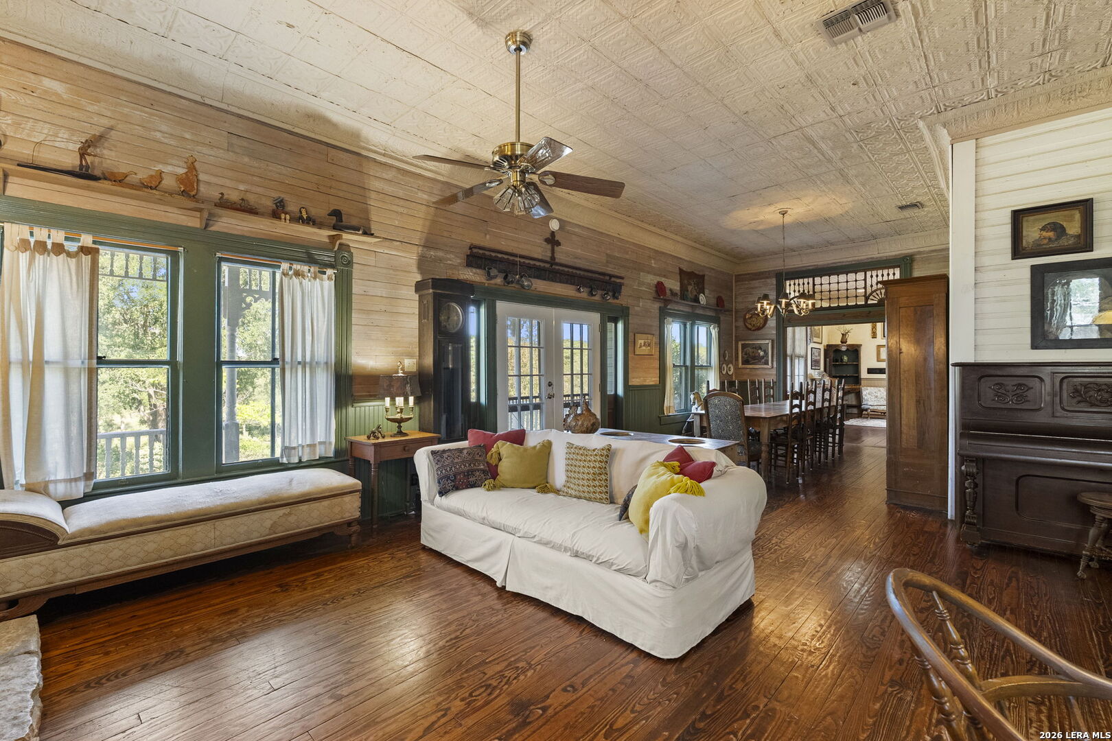 112 N. River Bend Road Comfort TX 78013