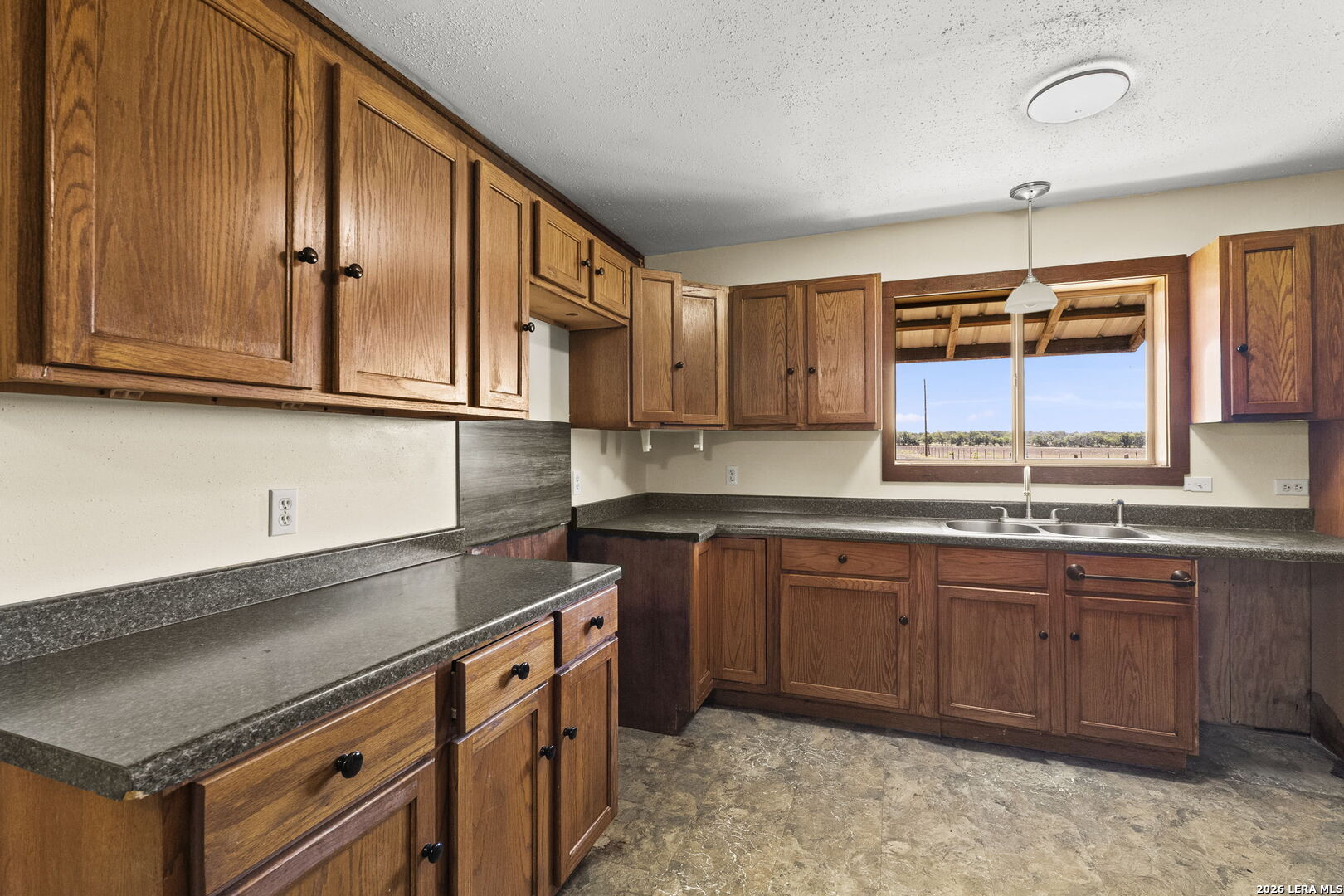 112 N. River Bend Road Comfort TX 78013