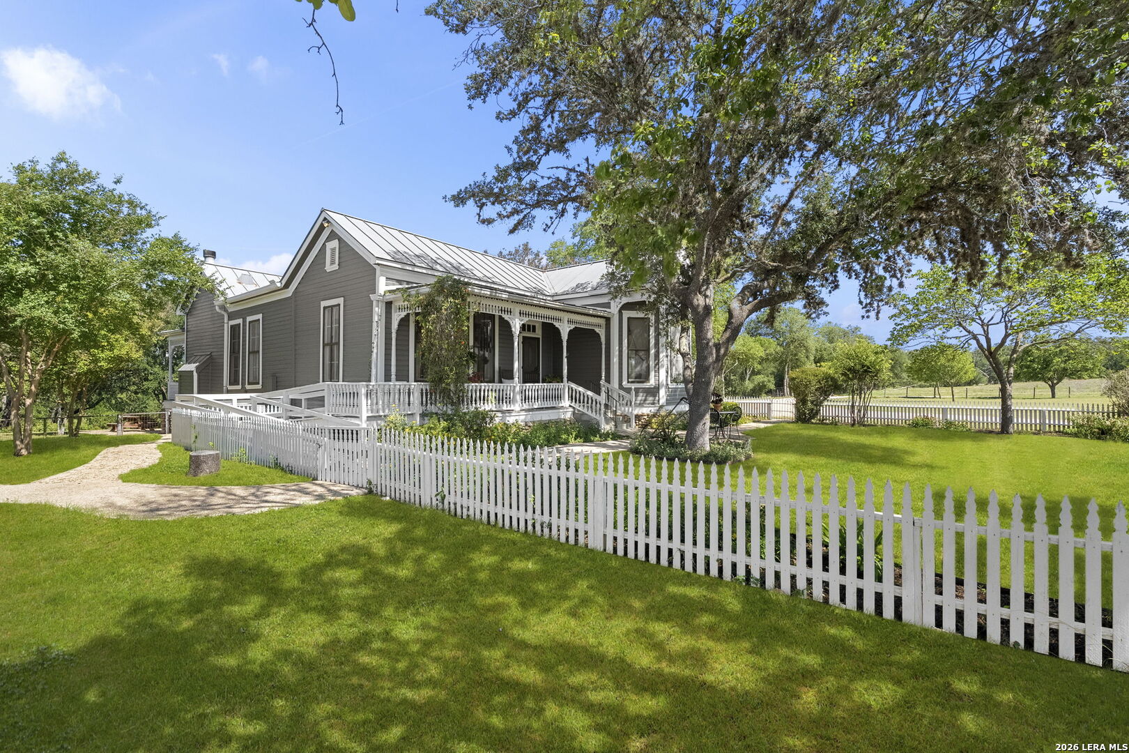 112 N. River Bend Road Comfort TX 78013