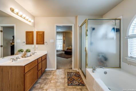 141 Falcon Crossing Cibolo TX 78108