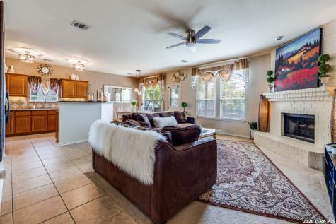 141 Falcon Crossing Cibolo TX 78108