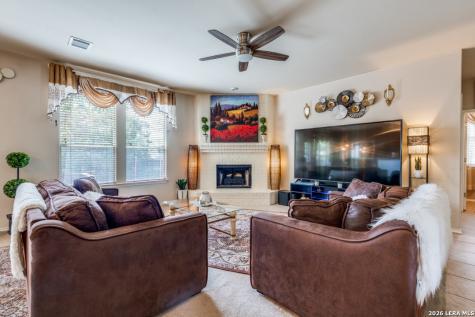 141 Falcon Crossing Cibolo TX 78108