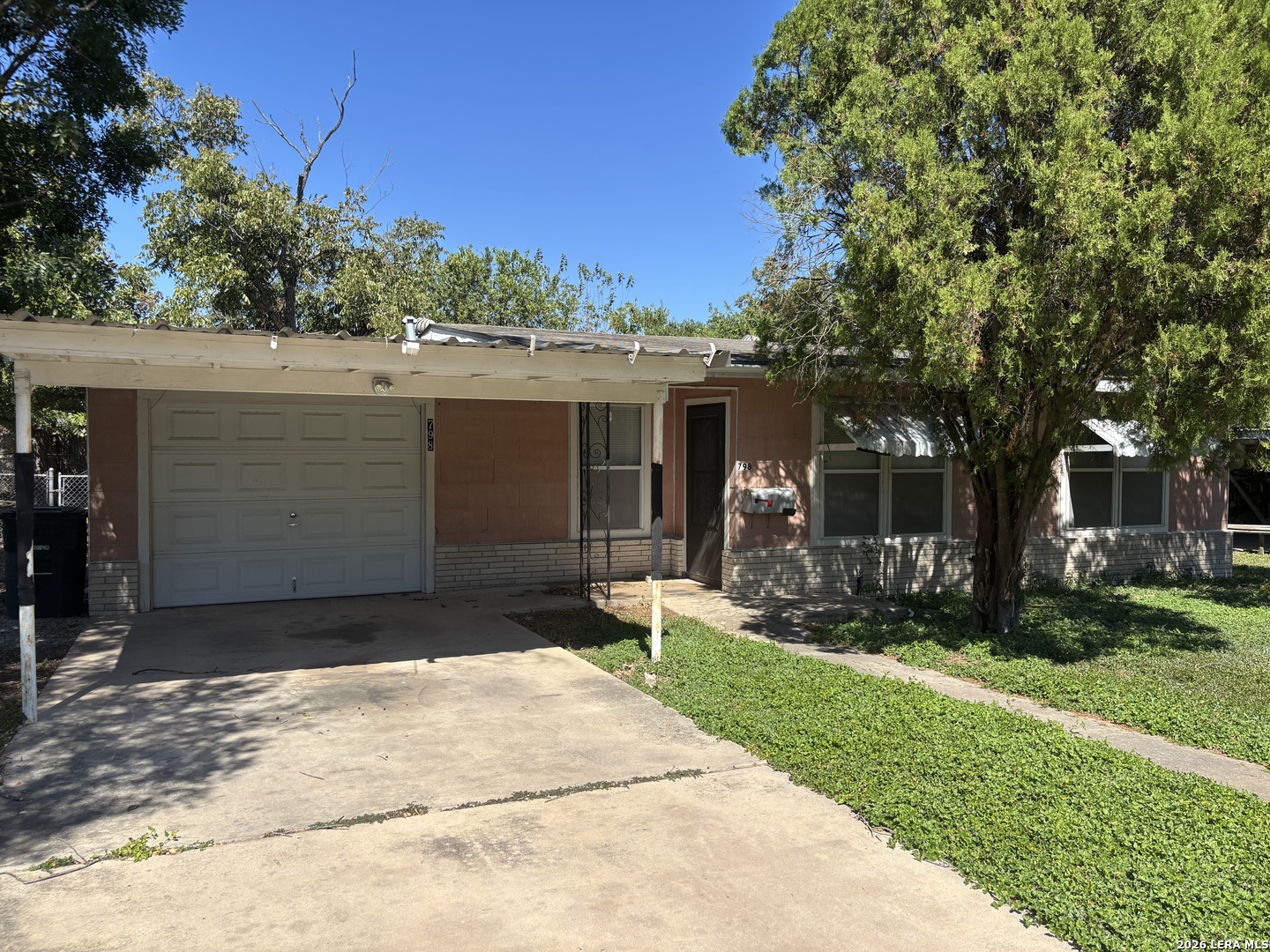 798 W Merriweather Street New Braunfels TX 78130