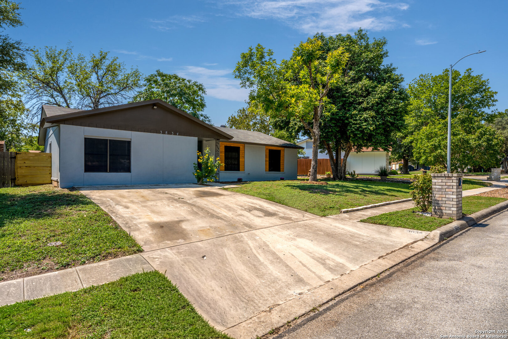 3834 Pipers Crest San Antonio TX 78251