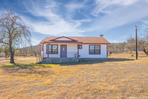 18410 County Road 5722 Castroville TX 78009