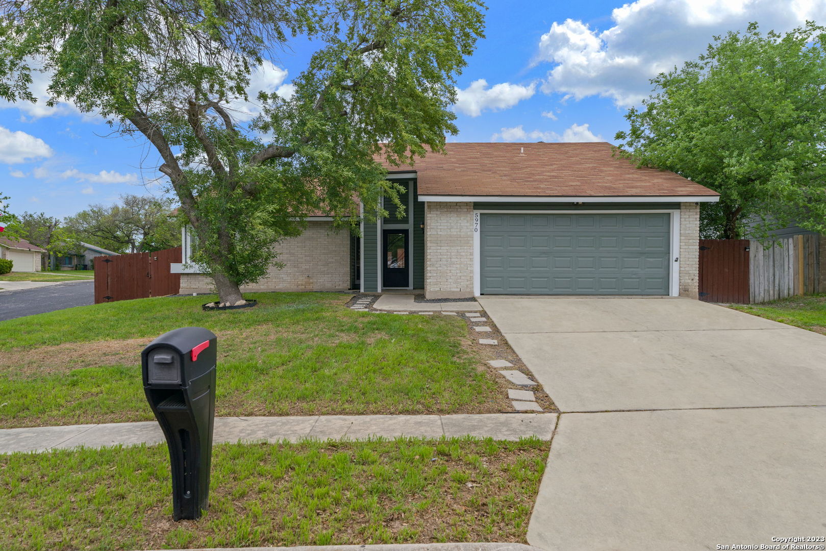 5970 Oak Run Street San Antonio TX 78247