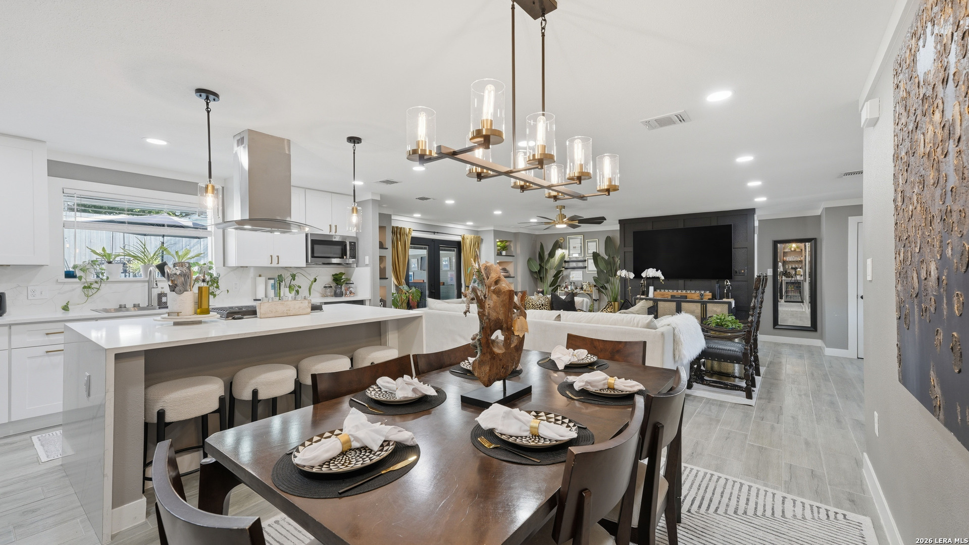 125 Rilla Vista San Antonio TX 78216