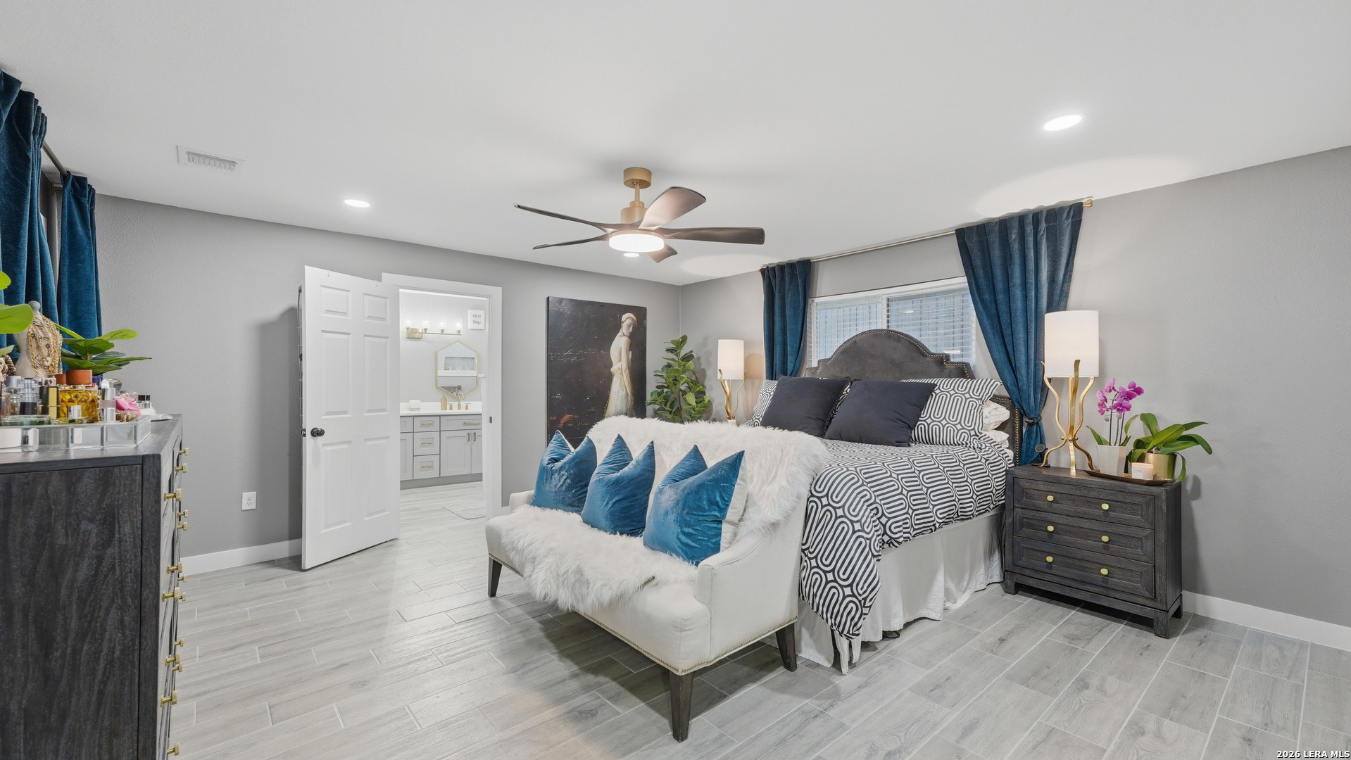 125 Rilla Vista San Antonio TX 78216