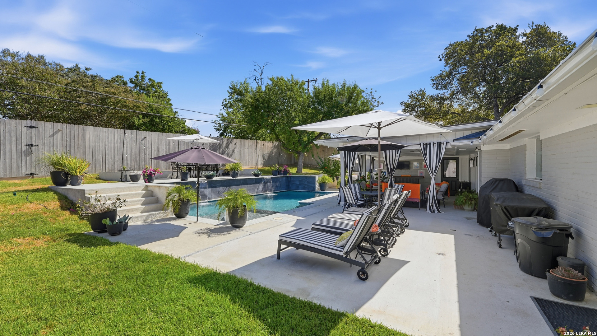 125 Rilla Vista San Antonio TX 78216