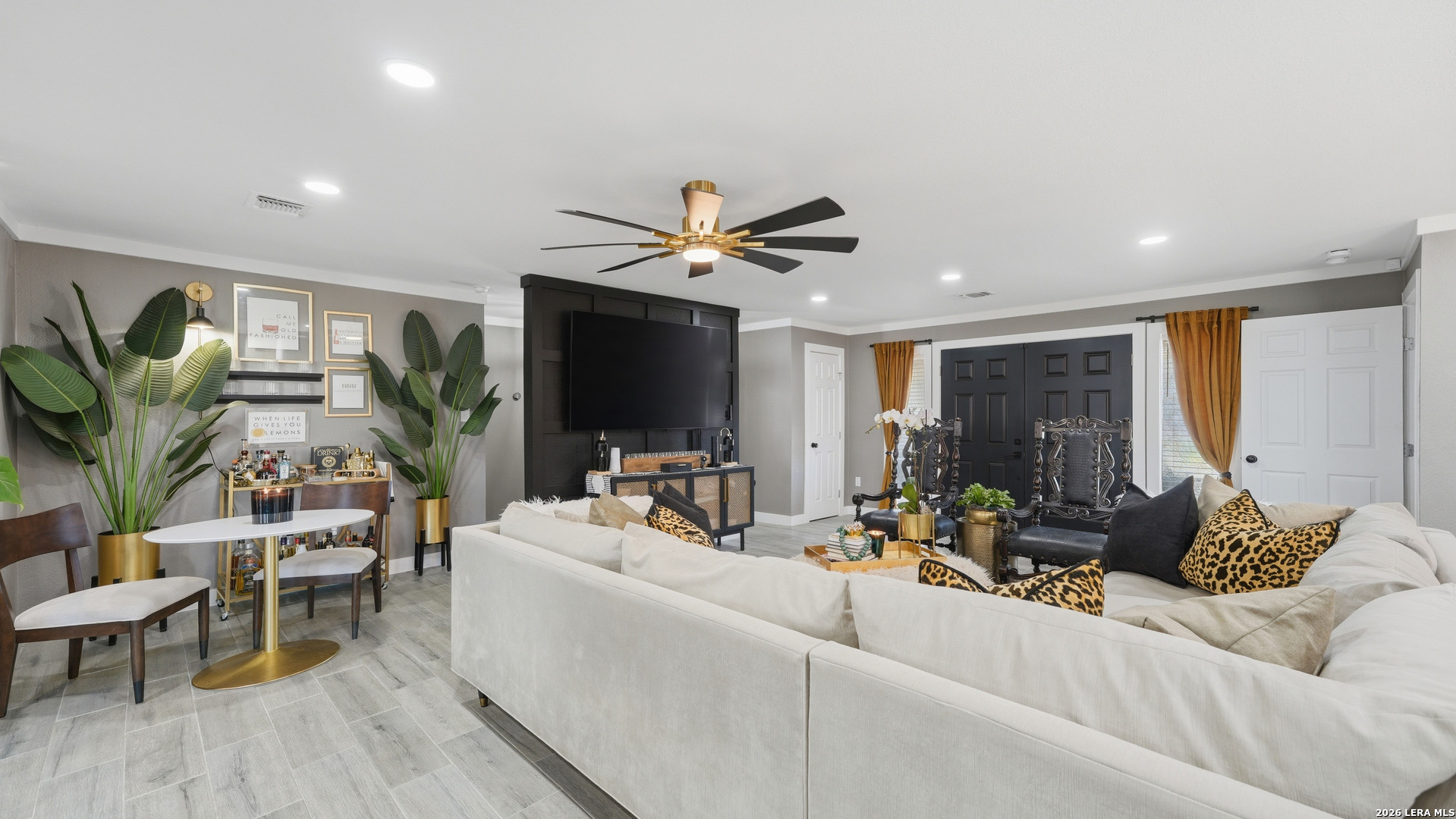 125 Rilla Vista San Antonio TX 78216