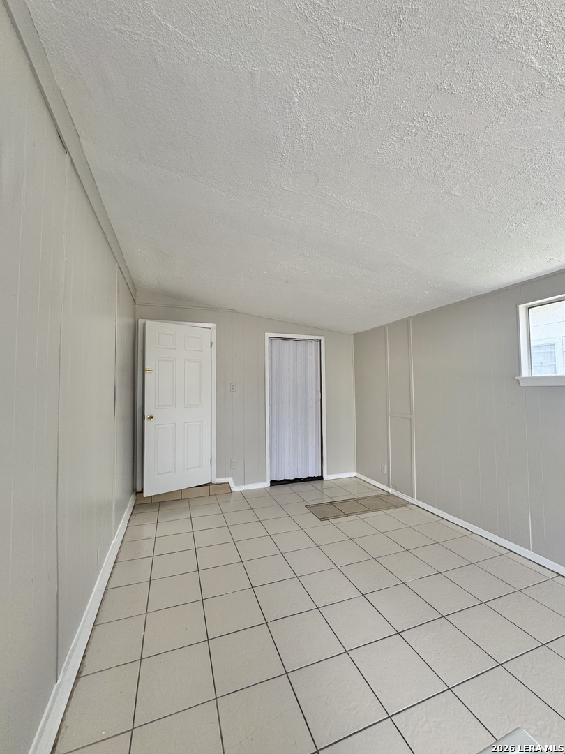 1923 Valencia San Antonio TX 78237