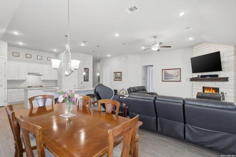 106 Branson Falls Boerne TX 78006