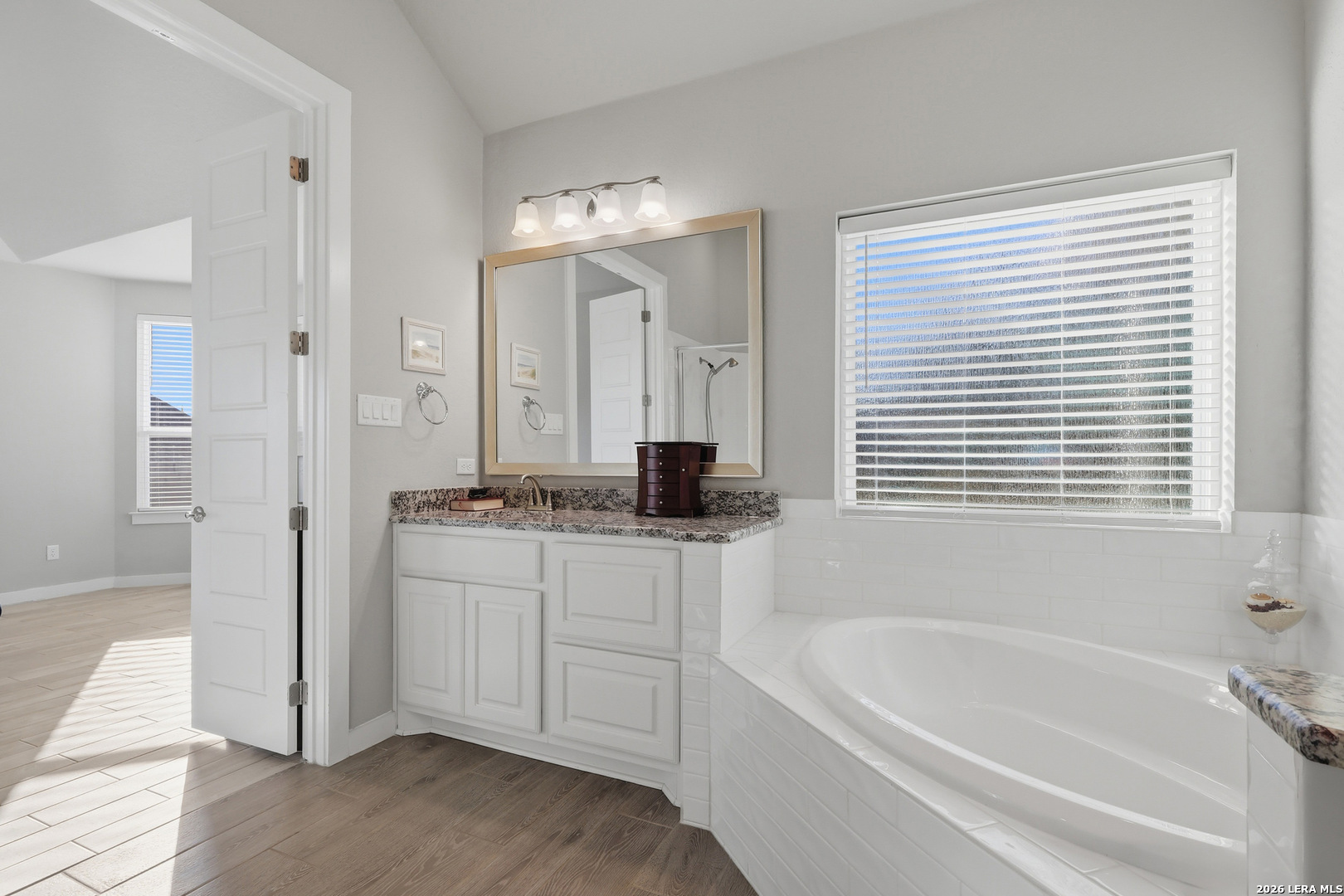 106 Branson Falls Boerne TX 78006