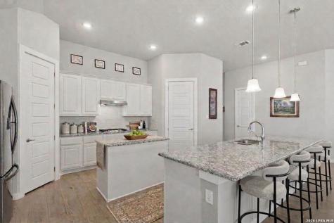 106 Branson Falls Boerne TX 78006