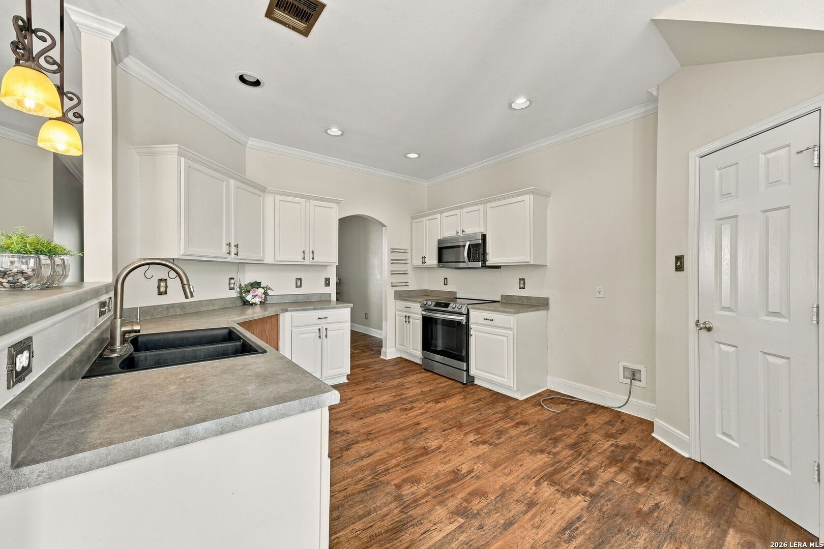 3682 Green Breeze San Antonio TX 78247