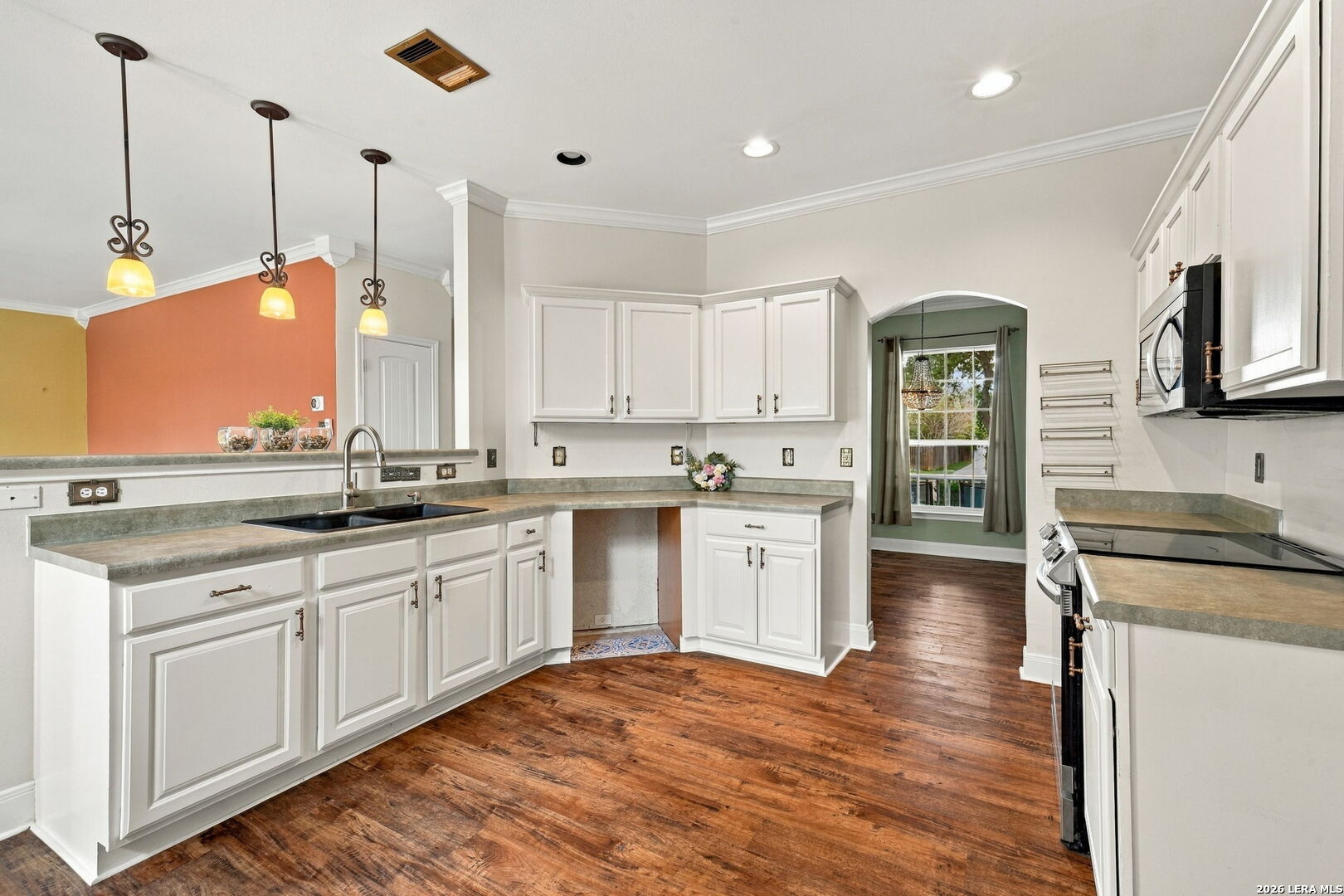 3682 Green Breeze San Antonio TX 78247