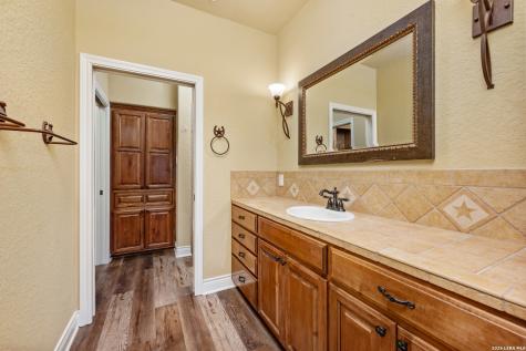 16227 San Cayetano Helotes TX 78023