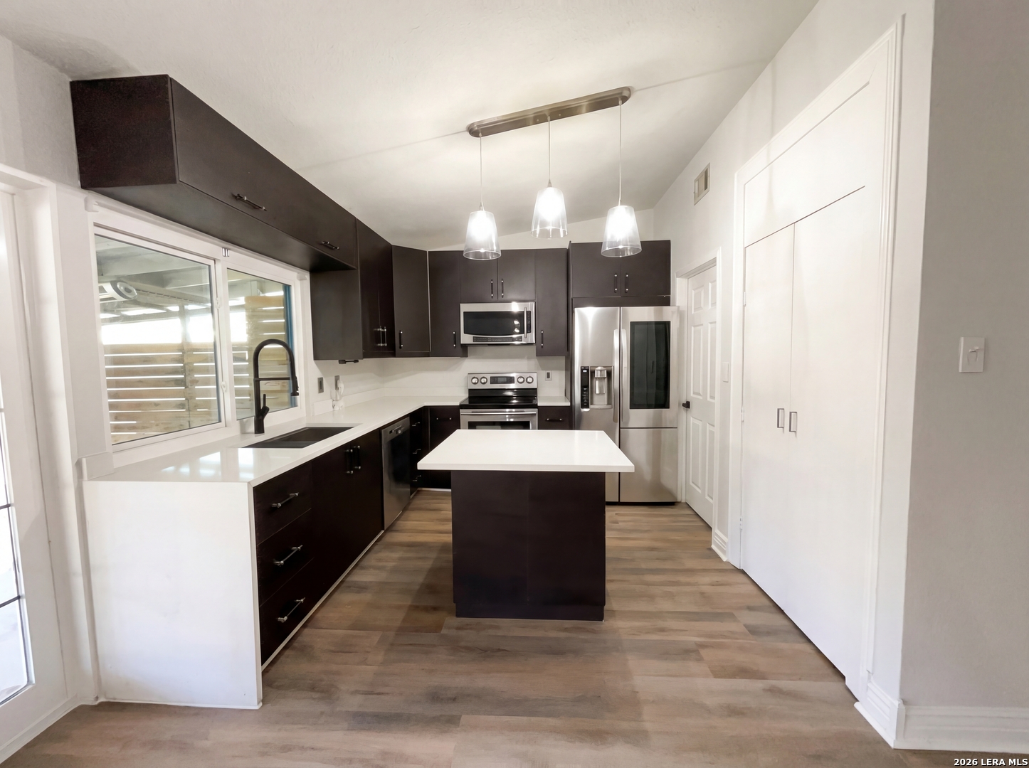 7913 Dry Canyon Live Oak TX 78233
