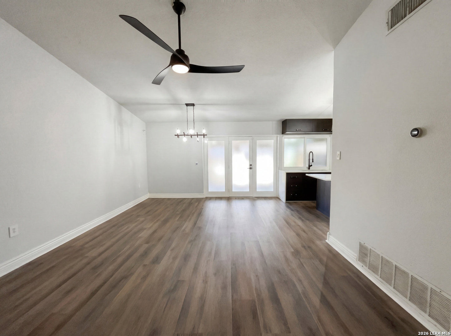 7913 Dry Canyon Live Oak TX 78233