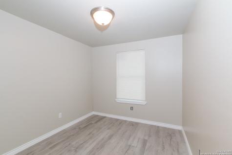 8579 Whartons Dock Bandera TX 78003