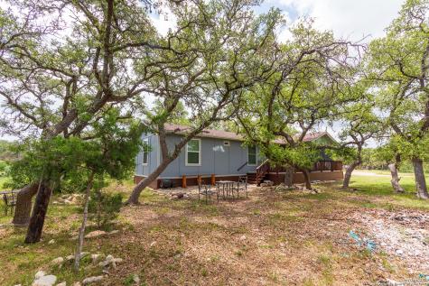 8579 Whartons Dock Bandera TX 78003