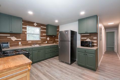 8579 Whartons Dock Bandera TX 78003