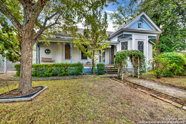 707 Jefferson Avenue Seguin TX 78155