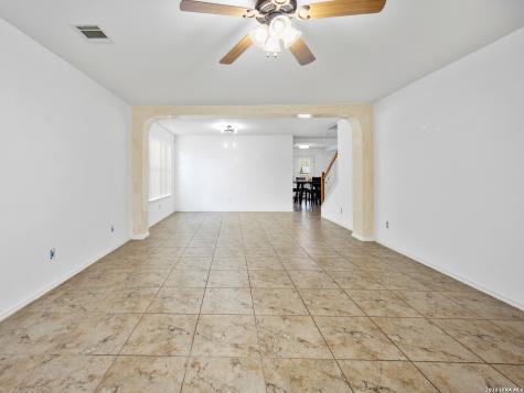 8964 Scarlet Creek Universal City TX 78148