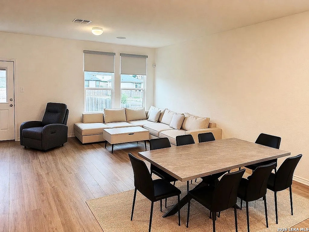 5015 Galvan Manor Converse TX 78109