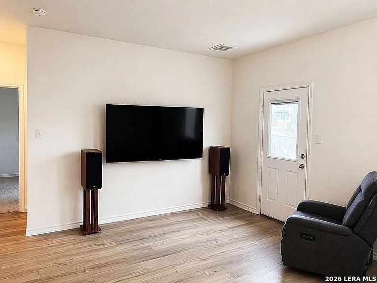 5015 Galvan Manor Converse TX 78109