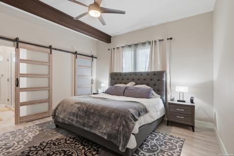 327 W Baylor Street San Antonio TX 78204