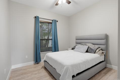 327 W Baylor Street San Antonio TX 78204