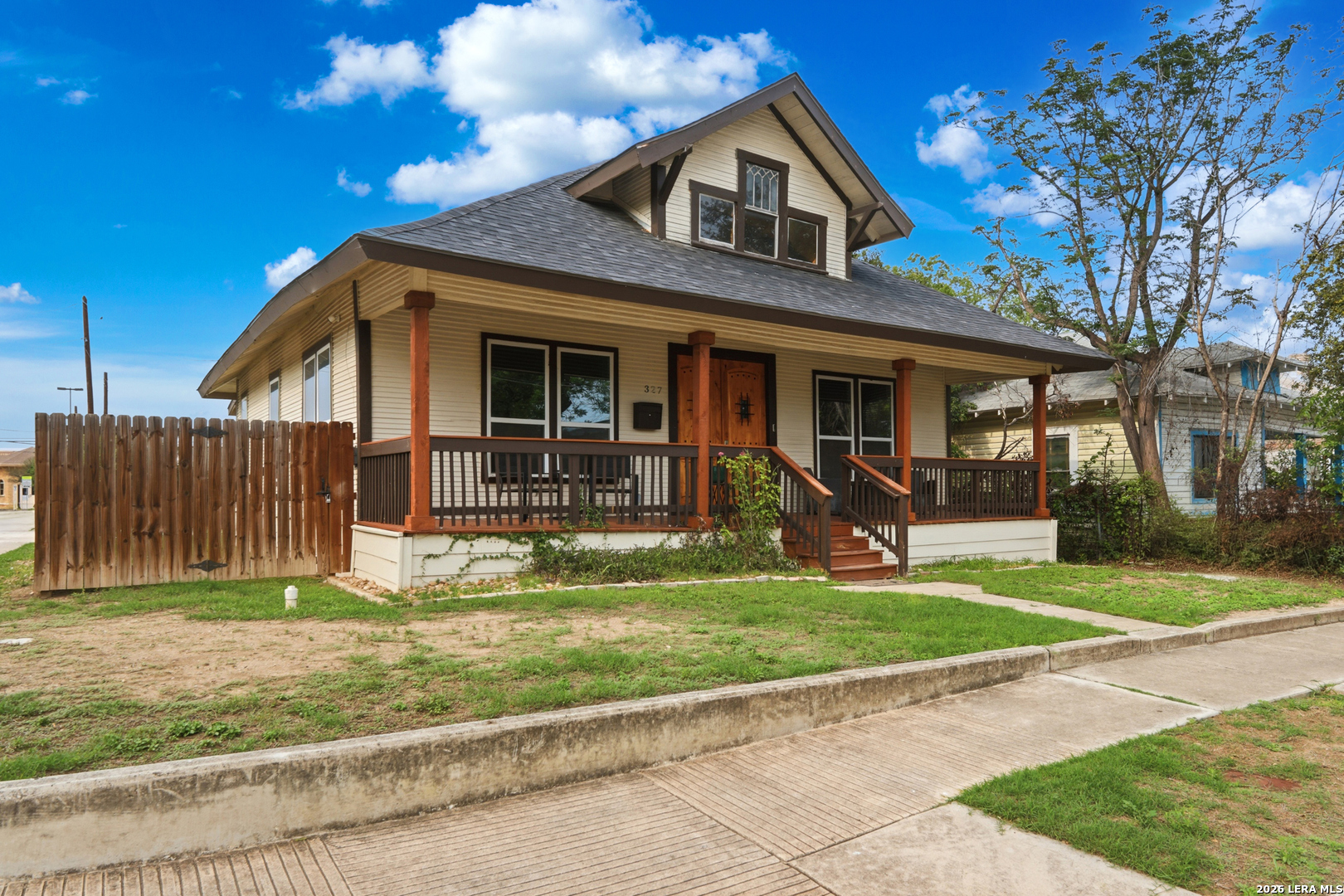 327 W Baylor Street San Antonio TX 78204