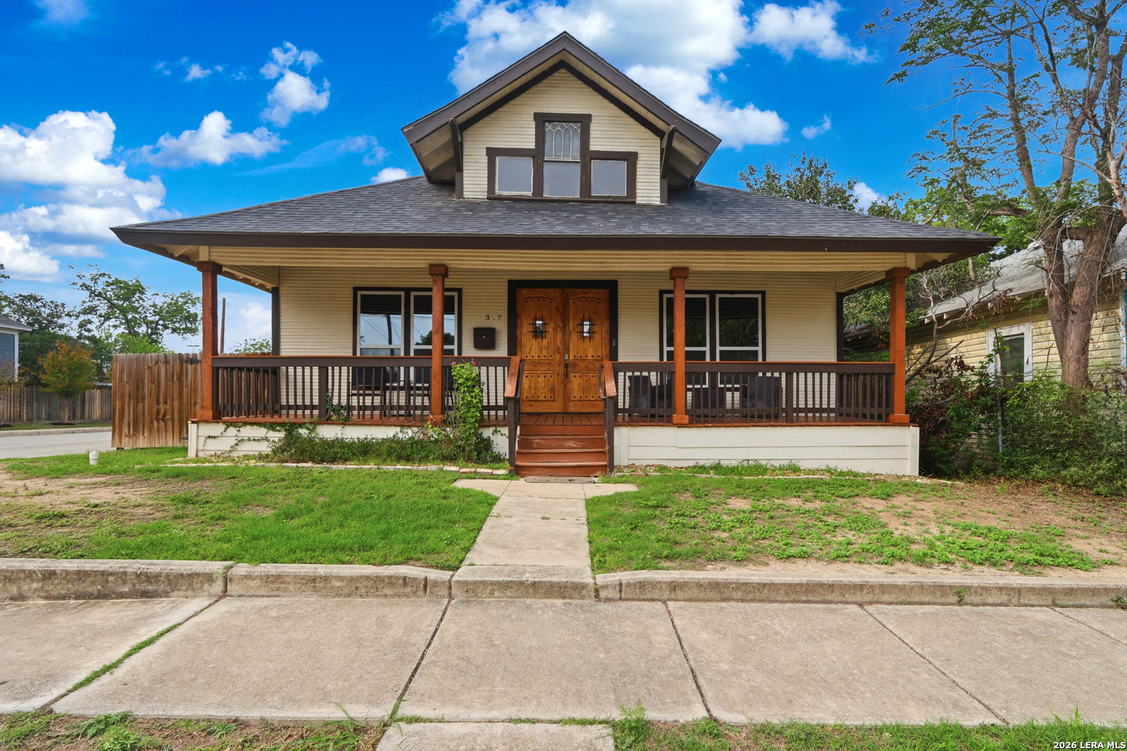 327 W Baylor Street San Antonio TX 78204