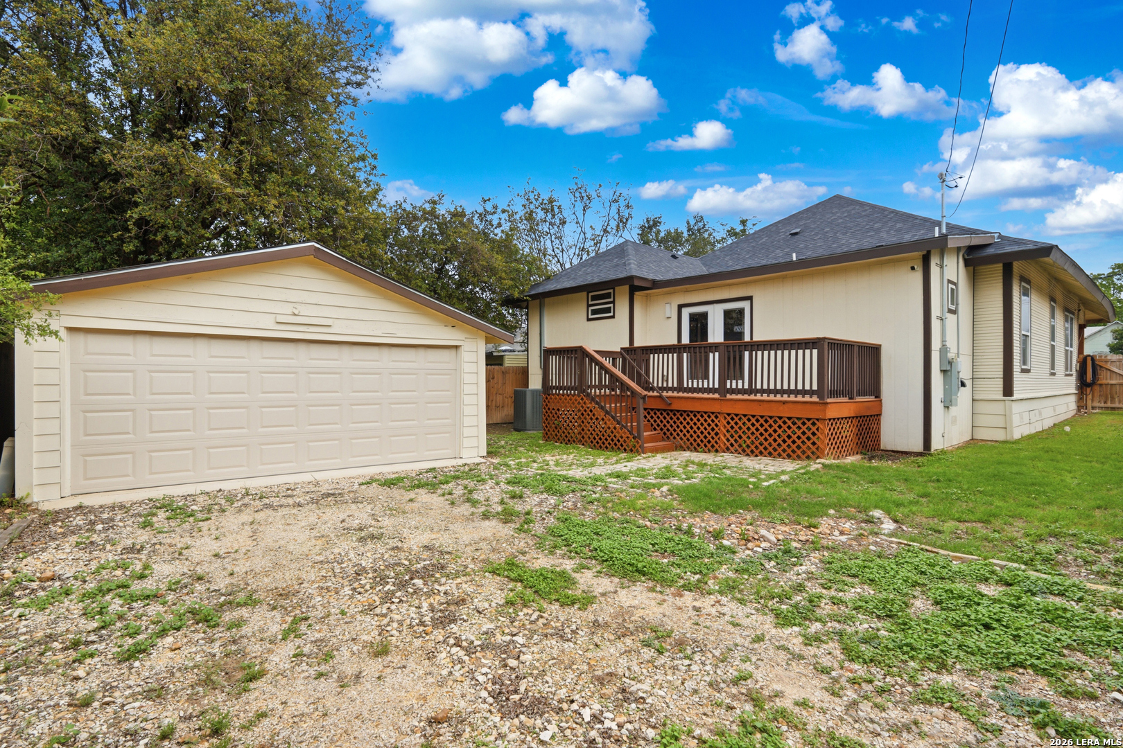 327 W Baylor Street San Antonio TX 78204
