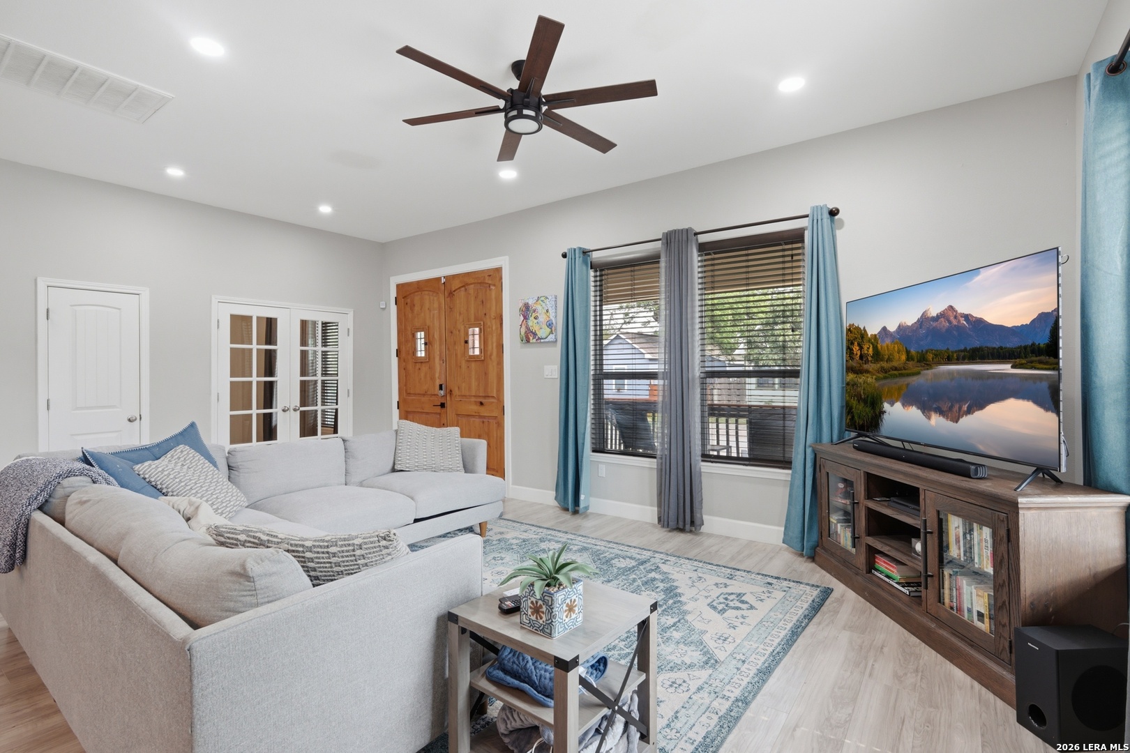 327 W Baylor Street San Antonio TX 78204