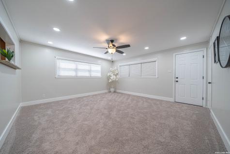 723 Glamis San Antonio TX 78223