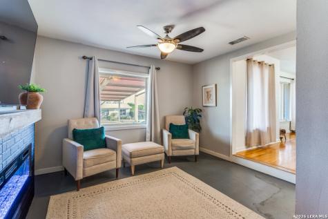 302 Sullivan Drive San Antonio TX 78213