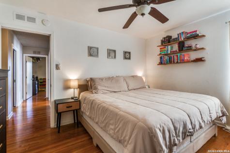 302 Sullivan Drive San Antonio TX 78213