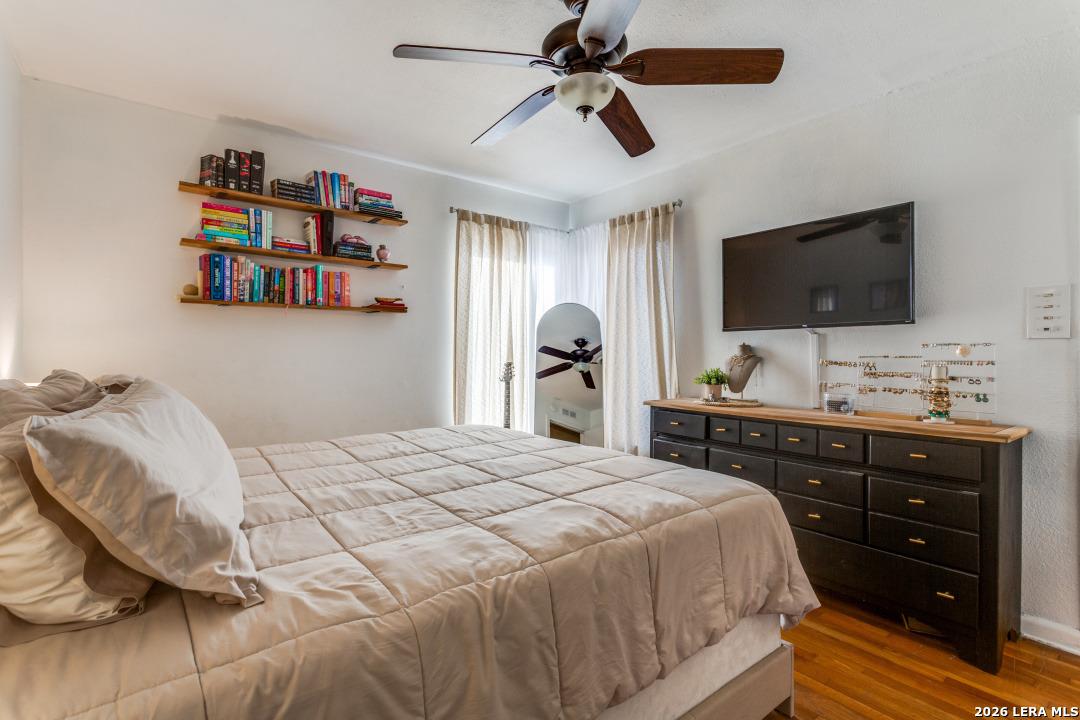 302 Sullivan Drive San Antonio TX 78213
