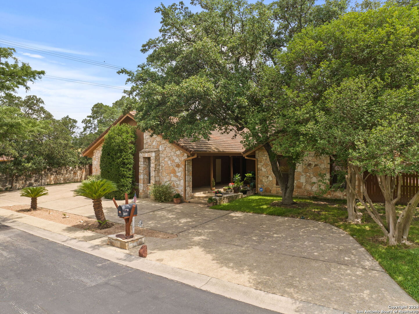 1503 Yosemite Oaks Circle San Antonio TX 78213