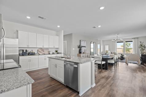 1106 Crane Court Marion TX 78124