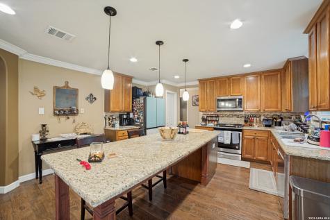 1027 Magnolia Field San Antonio TX 78251